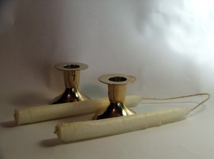 candle pair